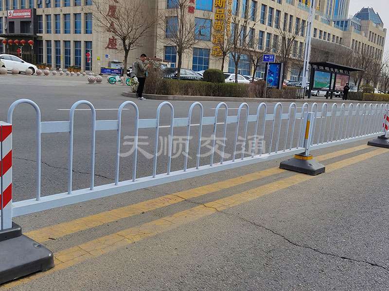 城市护栏